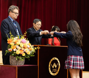 Ấn tượng lễ trao bằng tốt nghiệp kiểu Nhật tại trường Tải game bài đổi thưởng tặng vốn
